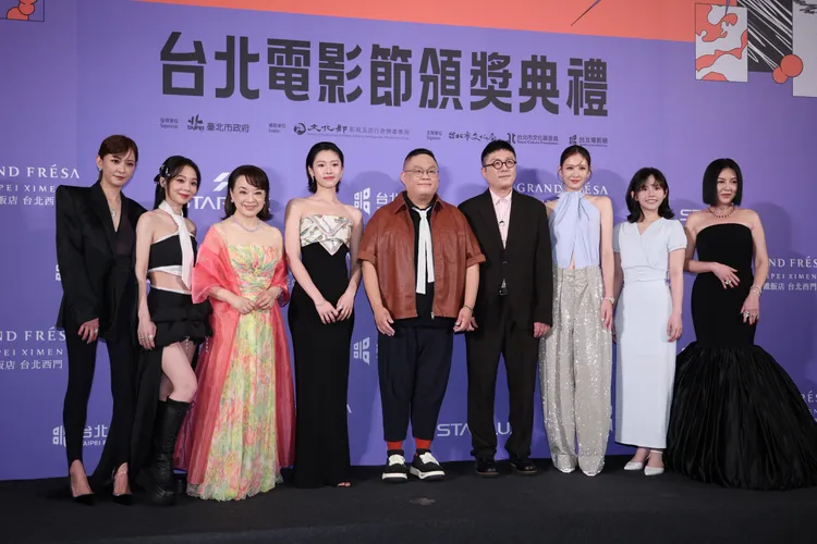 《陽光女子合唱團》劇組。莊宗達攝