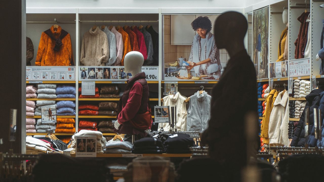 網呼籲「服飾店員別理我」獲百萬網友共鳴 店員無奈:我也不想