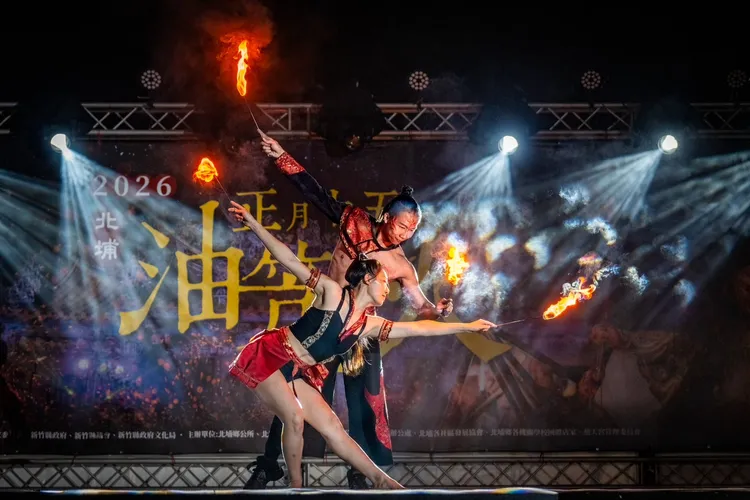 《英國達人秀》台灣之光楊立微將帶來精彩火舞演出。寬寬整合提供