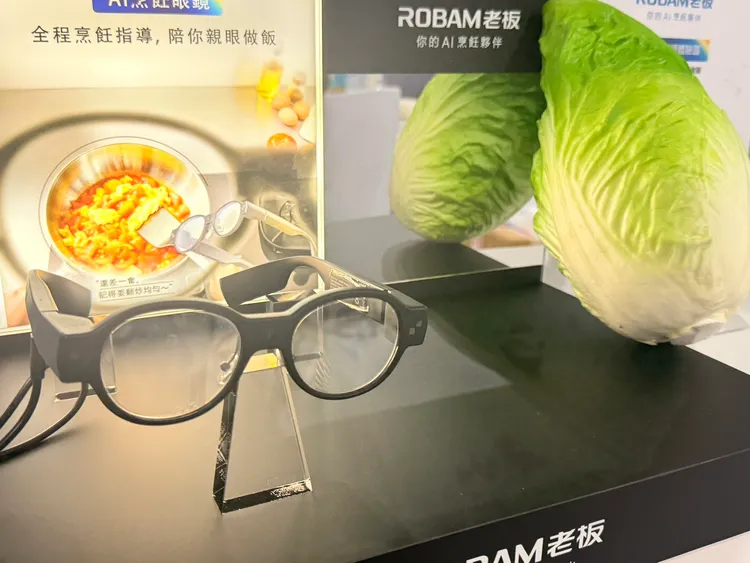 可搭配廚房情境操作的AI眼鏡。陳揚盛攝