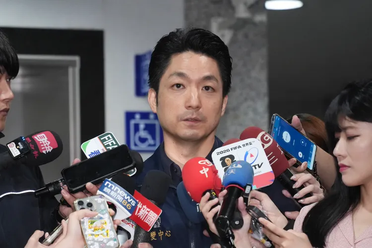 蔣萬安回應連放兩天颱風假是依照既有機制，並與基北北桃共同討論後做出決策。彭欣偉攝