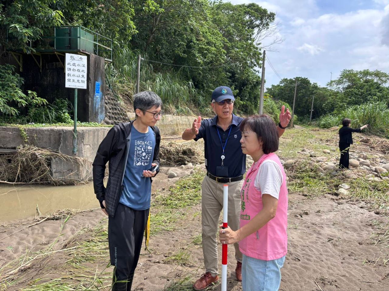 巴威颱風重創苗栗龜山大陂圳 林月琴勘災:協調中央盡速通水