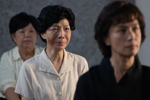萬芳解開與導演好友20年誤會　聽講經開示痛哭