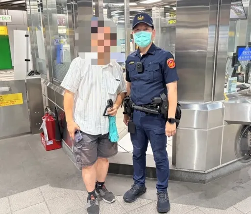 下車人到了、皮夾卻出走！　捷警聯手站務員1小時「完璧歸趙」