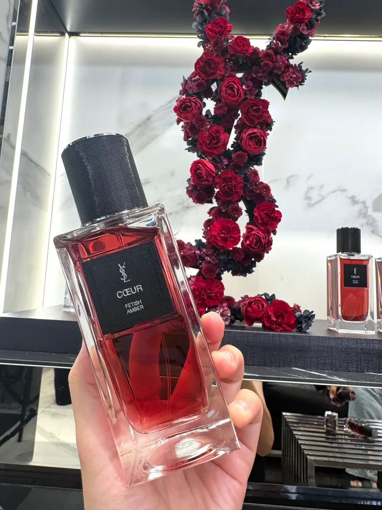 YSL時尚訂製香水熾心紅石將在8月上市，35ml／6000元、75ml／8500元、125ml／1萬1500元。張家玲攝