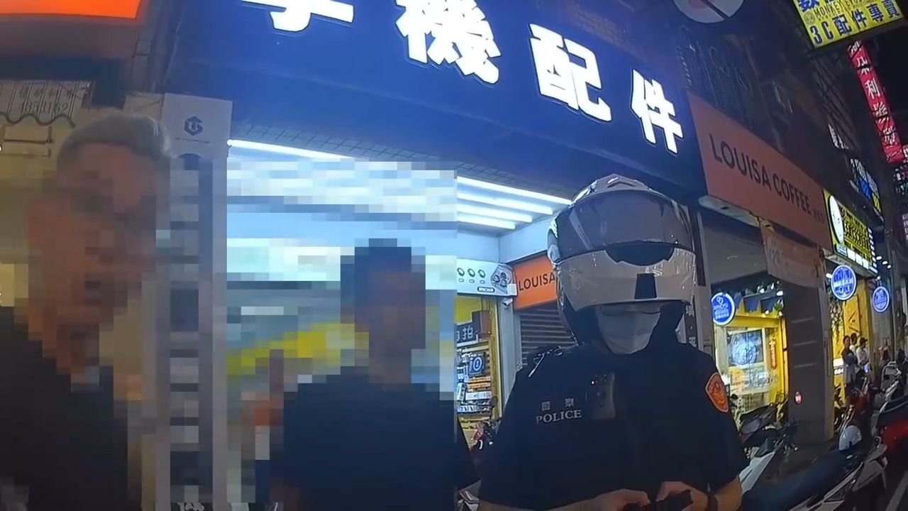 討債網紅直播二度衝攤討債! 壢警快打部隊強勢逮捕送辦