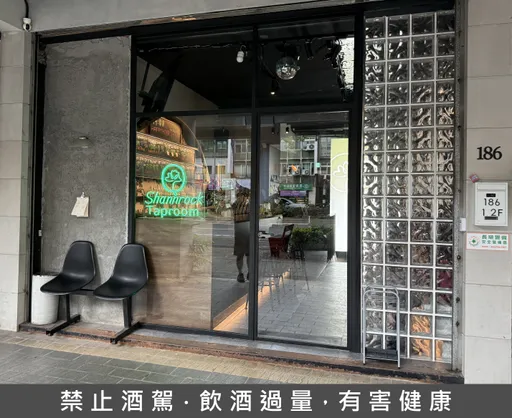 模特兒跨界開酒吧　主打德式白天小酌現拉精釀啤酒