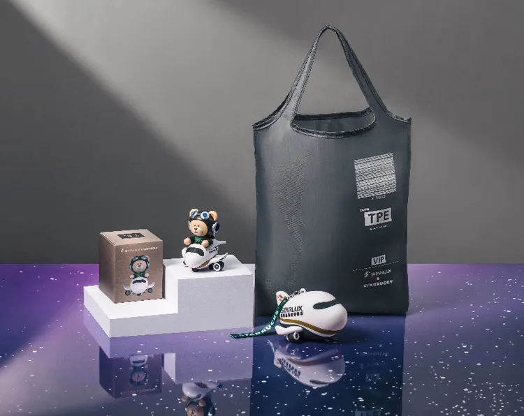 星宇航空聯名旅行系列商品。星巴克提供