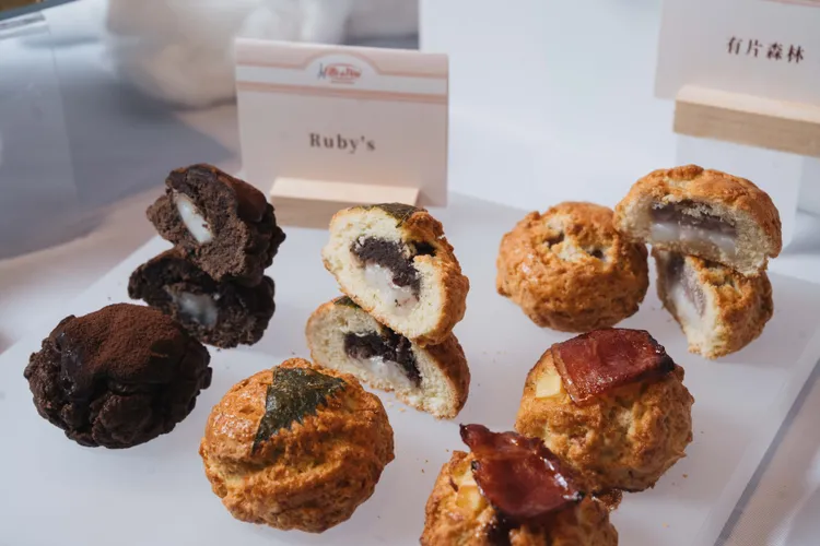 Ruby's使用鮮奶油作為司康麵糰的濕性基底，不僅提升司康本體的保濕度，也讓奶香更醇厚。業者提供