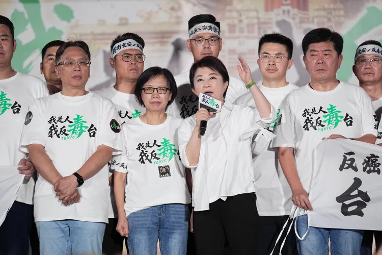 725上凱道反毒油集會時，盧秀燕上台致詞砲轟民進黨政府。彭欣偉攝