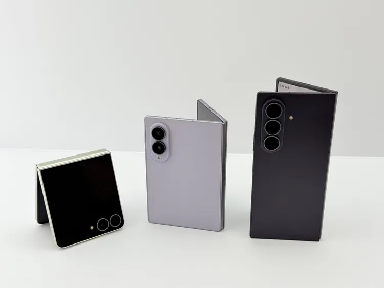 三星今年一口氣推出Galaxy Z Flip8、Galaxy Z Fold8與Galaxy Z Fold8 Ultra三款摺疊新機，從輕巧時尚、護照式新尺寸到旗艦大摺，建立更完整的摺疊產品布局。趙筱文攝