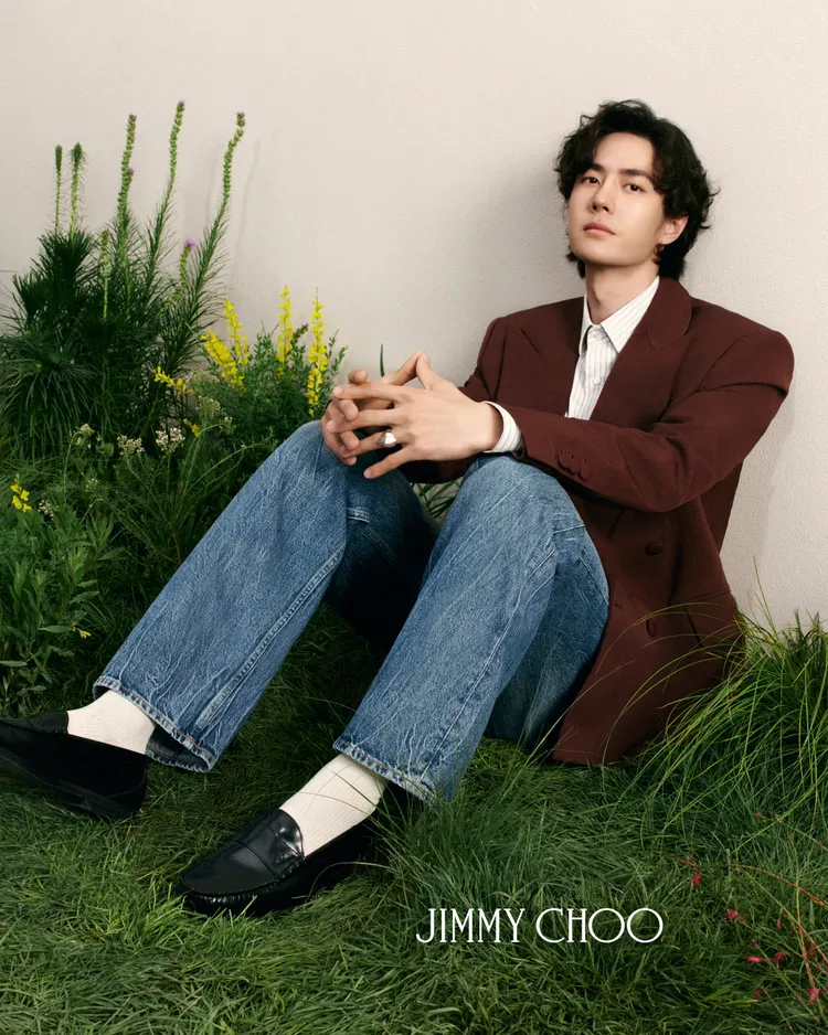 王一博拍攝Jimmy Choo 2026夏日形象廣告。品牌提供