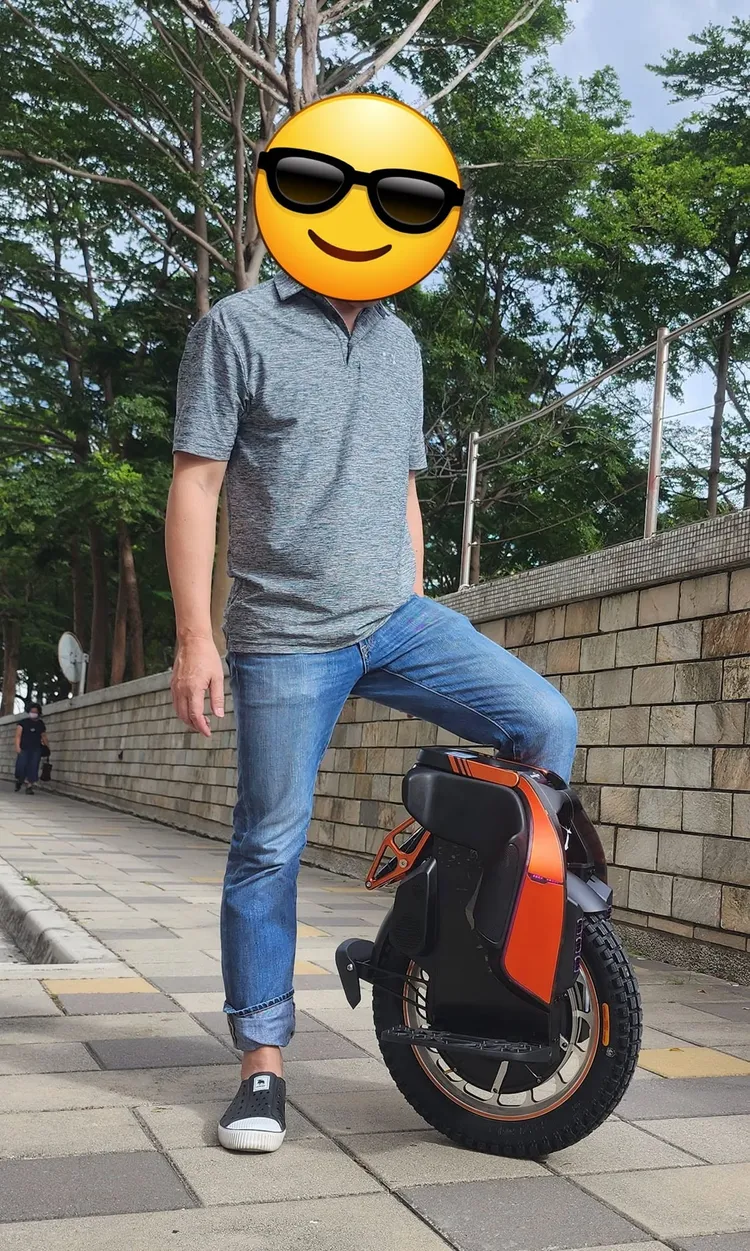 電動獨輪車近期也成為常見的電動運具之一。翻攝自YAGO 亞果電車臉書