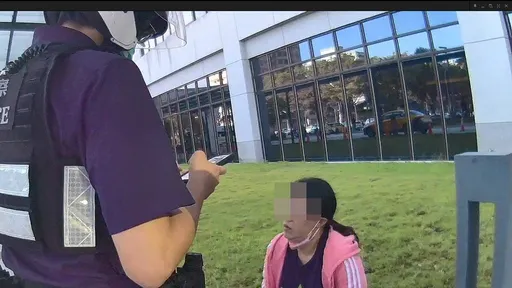 女子陪長輩看病竟躲醫院角落吸毒！　精神恍惚遭舉報送辦