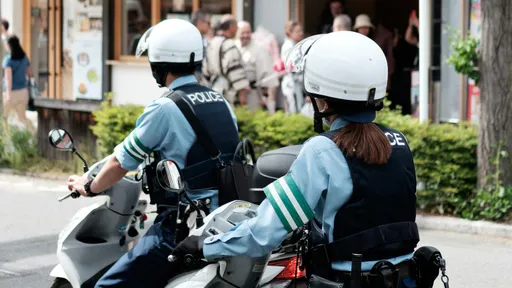 已婚男警偷腥幼齒女警　「警局當砲房」值勤時間他們忙嘿咻