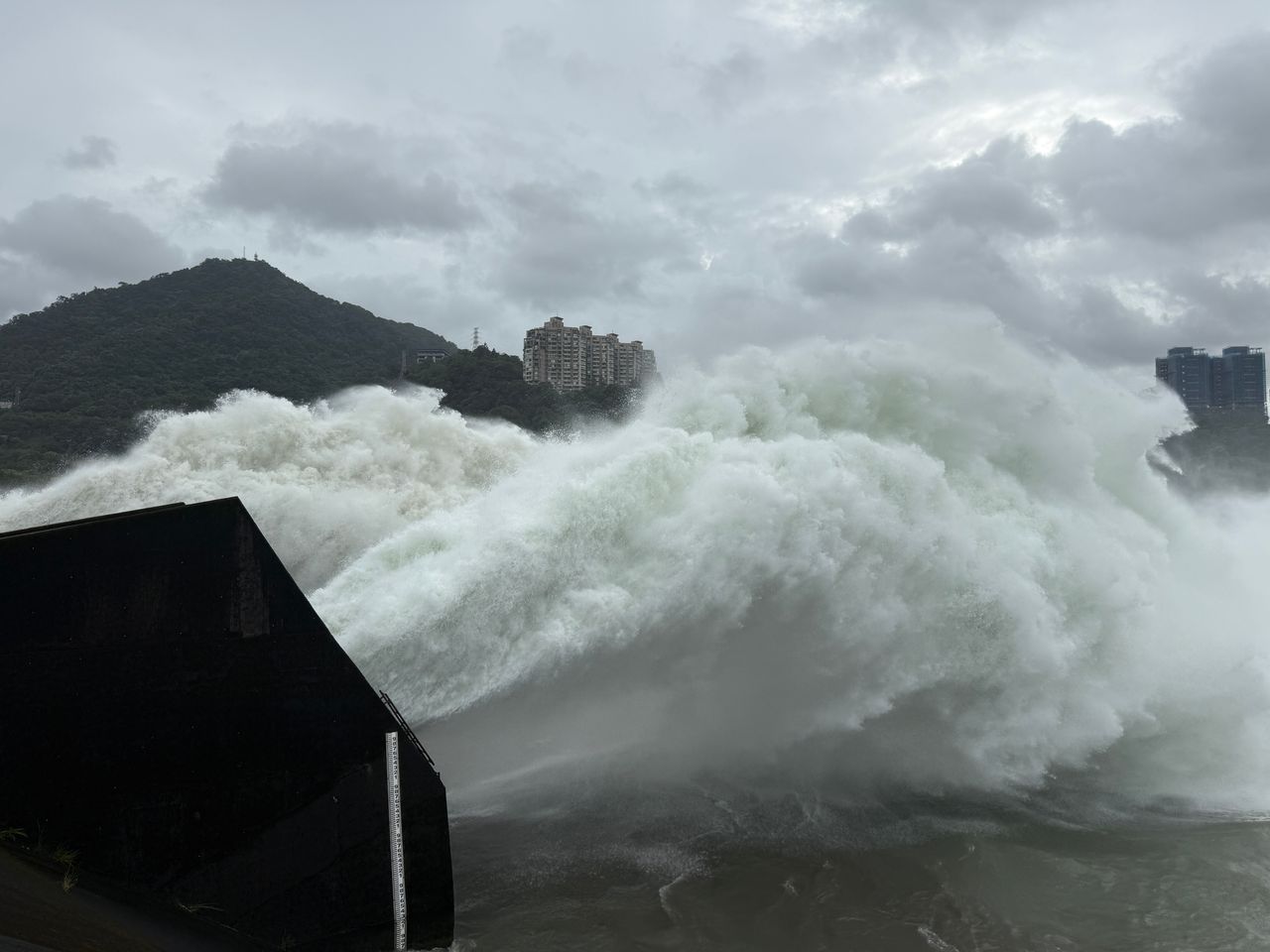 巴威颱風襲台! 石門水庫今上午11時調節性放水