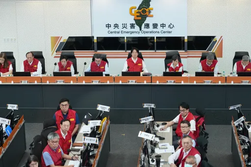 中颱巴威逼近台灣　賴清德、卓榮泰上午坐鎮中央災害應變中心