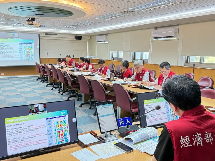 巴威颱風逐步逼近 水利署嚴陣以待，確保防洪設施均能正常運作。水利署提供