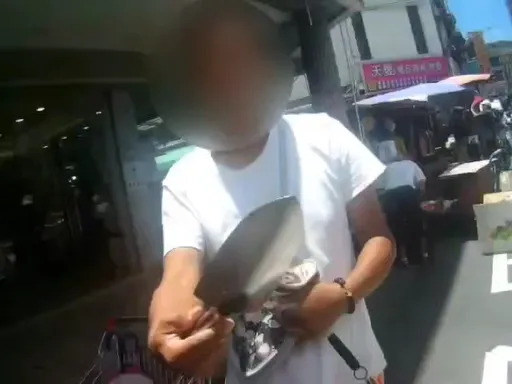 飲料容量不夠？男持土鏟威嚇速食店店員　桃警1小時內火速逮人