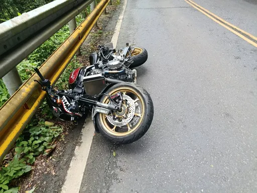 北宜又一亡魂！34.6K重機騎士過彎自摔　傷重送醫不治