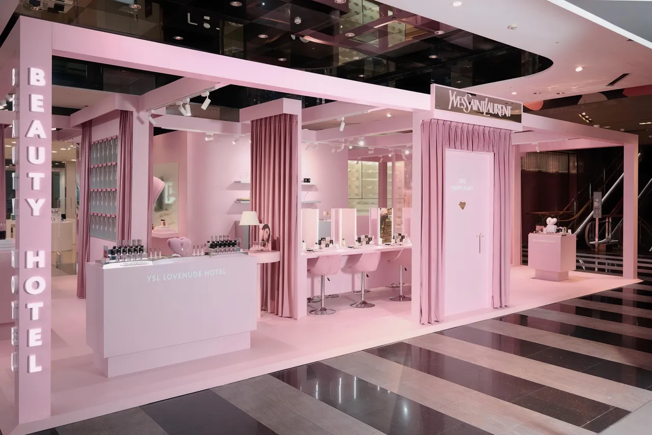 YSL LOVE HOTEL沉浸式快閃飯店。品牌提供