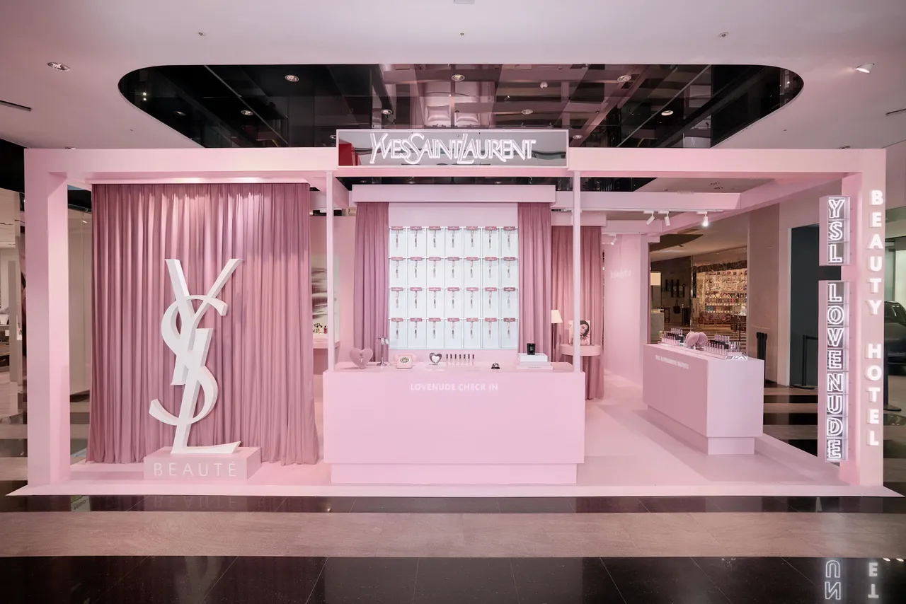 YSL LOVE HOTEL沉浸式快閃飯店。品牌提供