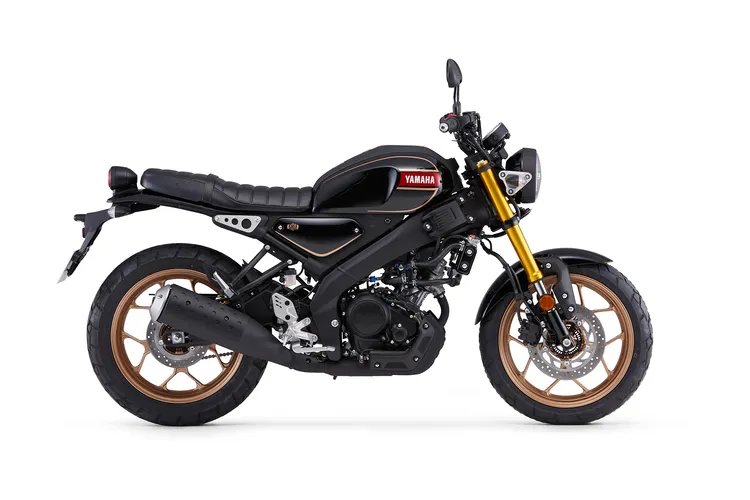 XSR155搭載155c.c.水冷單缸引擎，結合VVA可變汽門技術，兼顧日常代步與騎乘樂趣。業者提供