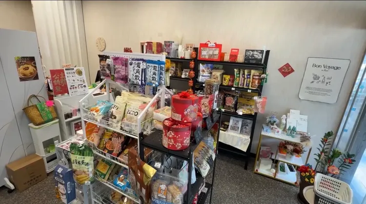 還有民眾怕下雨想提前領，都讓業者心寒，決定提前喊卡。民眾提供