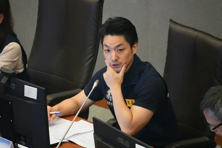 台北市蔣萬安主持巴威颱風工作會報。彭欣偉攝