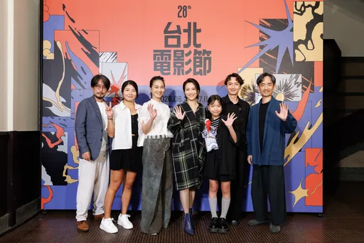 童星擁13萬粉絲反串練到哭　陳雪甄化身道姑赴廟拜拜求靈感
