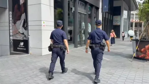 桃園站前商圈驚傳偷拍狼出沒！　專挑制服裙女學生「假綁鞋帶真偷拍」