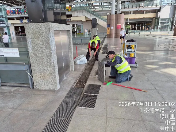 因應颱風來襲，台中市政府持續進行各項防颱整備作業。市府提供