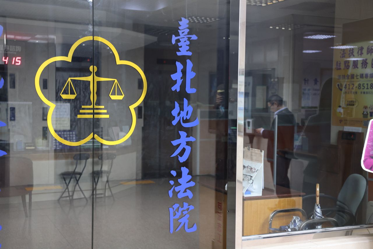 女兒等紅燈遭輾斃!母求償敗訴被法官冷對應 北院發聲