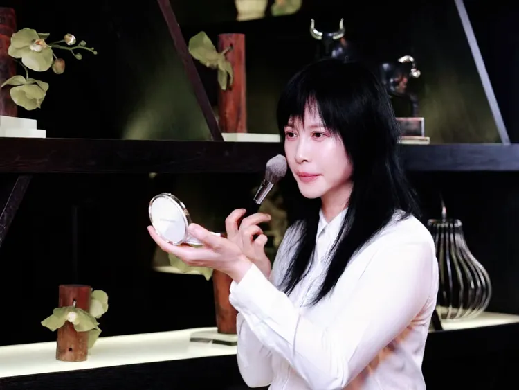妙妙大方公開了三道天后級的美麗魔法。妙妙大獅提供