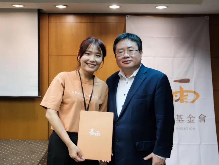 蔡竺君表示，五月底與矢板明夫老師取得聯繫後，對方隨即答應出席活動。翻攝蔡竺君臉書