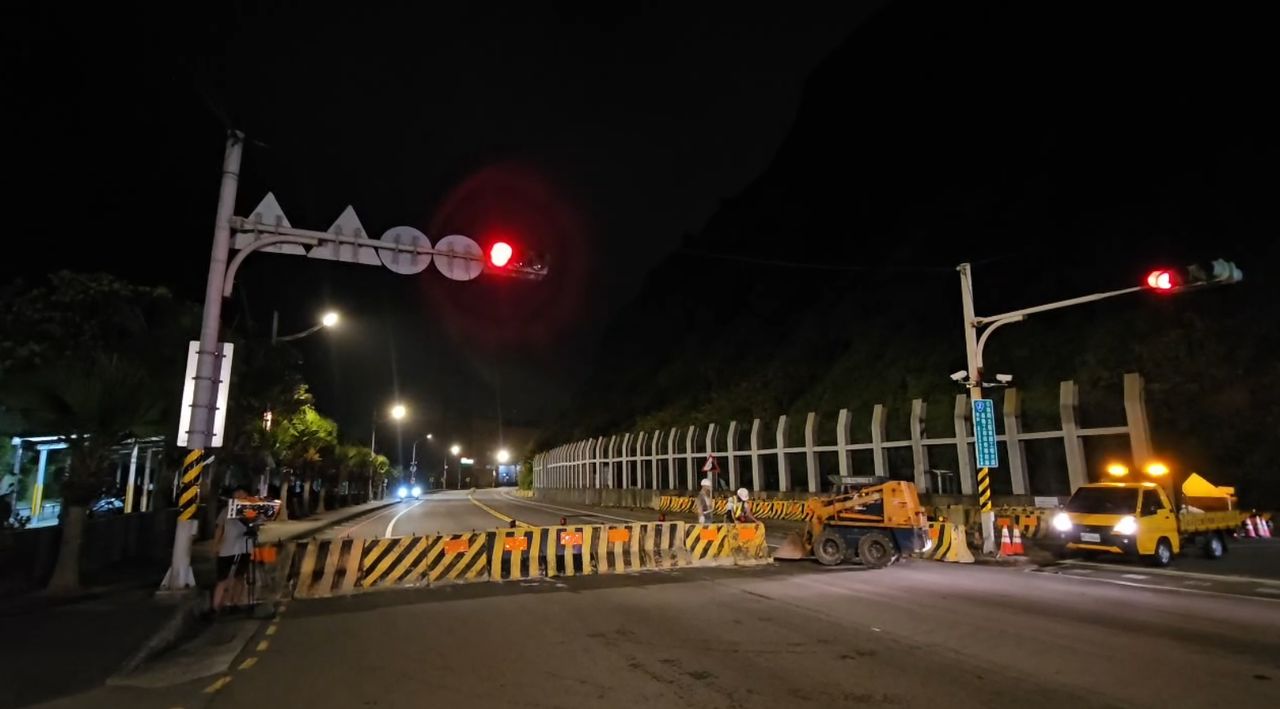 巴威颱風來勢洶洶!基隆北寧路、湖海路晚間預警性封閉