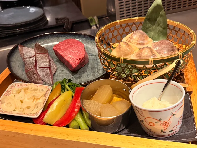 日本主廚將親自以嚴選黑毛和牛搭配當令旬味食材。陳揚盛攝