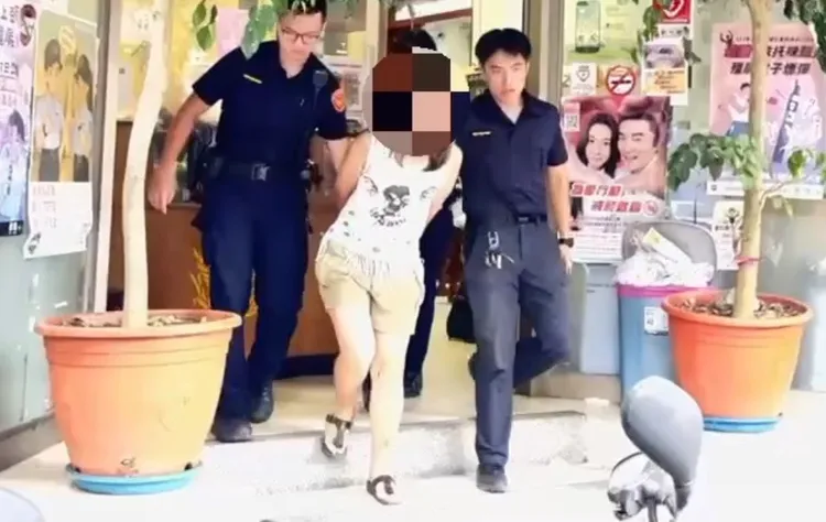 卓女經警方實施毒品唾液快篩檢測，結果呈第一級毒品鴉片、依托味酯、第二級毒品安非他命陽性陽性反應。翻攝畫面