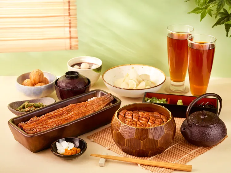 夏鰻雙饗宴一次雙主餐包括名物蒲燒一本重＋菊川鰻三吃。うなぎ四代目菊かわ提供