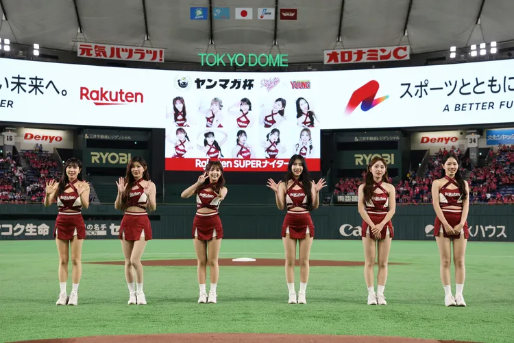 樂天女孩高橋佳帆（ KAHO ）、穎樂、笑笑、Kira、若潼與溫妮於東京巨蛋合影。Rakuten Eagels提供