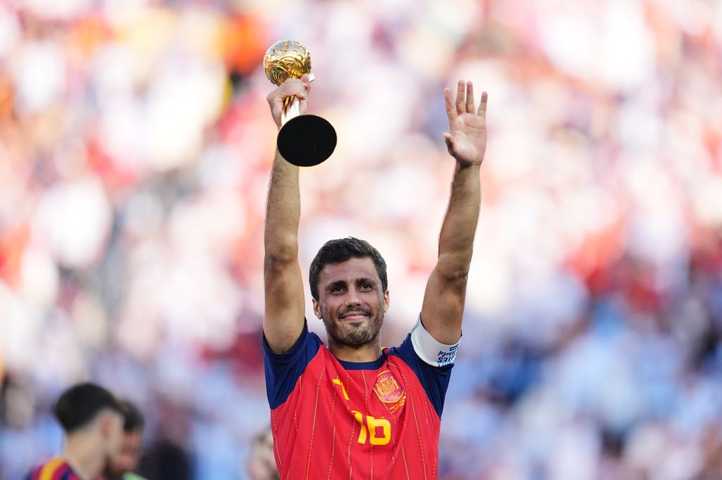 梅西金球獎遭「搶劫」?傳奇球星怒轟FIFA:到底還要做到什麼?