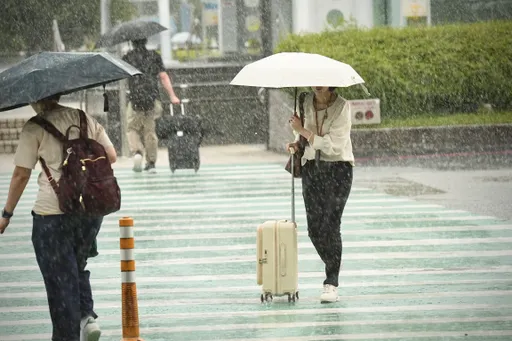 先別管颱風！午後雷雨又來了　11縣市下到入夜