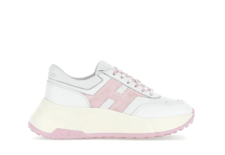 HOGAN Hi-Fi大理石白與櫻花粉logo皮革女士休閒鞋（台灣限定色），2萬500元。品牌提供