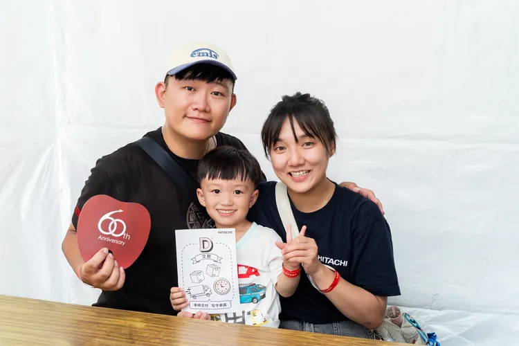 活動中透過親子互動與團隊活動，展現日立永大電梯重視員工幸福與企業文化傳承。翻攝畫面