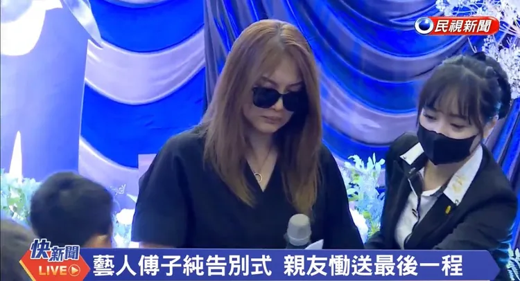 李佳綺痛別父子純。翻攝自民視YT