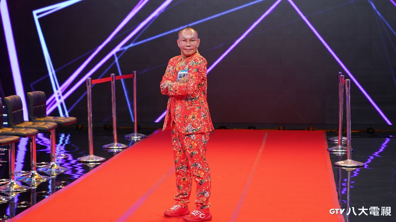 《百分百娛樂》製作單位守株待兔3天 吊車大王胡漢龑認了被感動