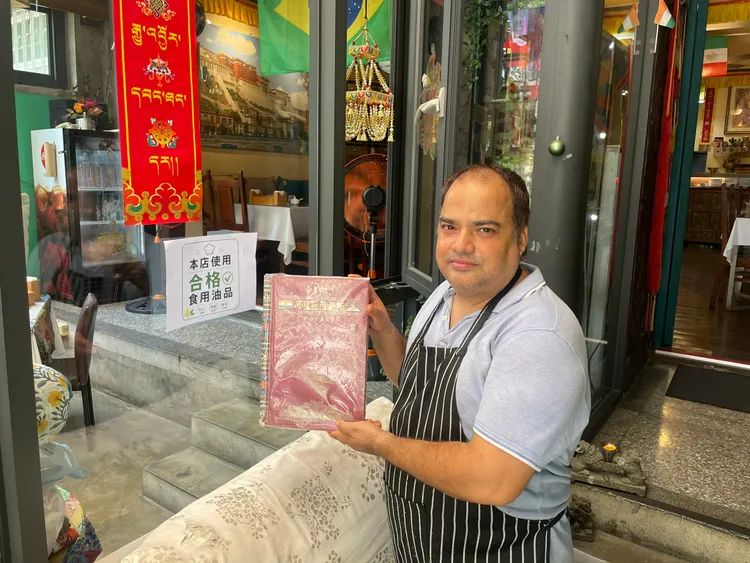 台中餐飲業者主動自我檢查並張貼公告。市府提供