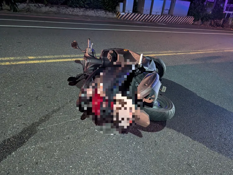 台東鹿野昨晚發生一起機車追撞自行車交通事故。警方提供