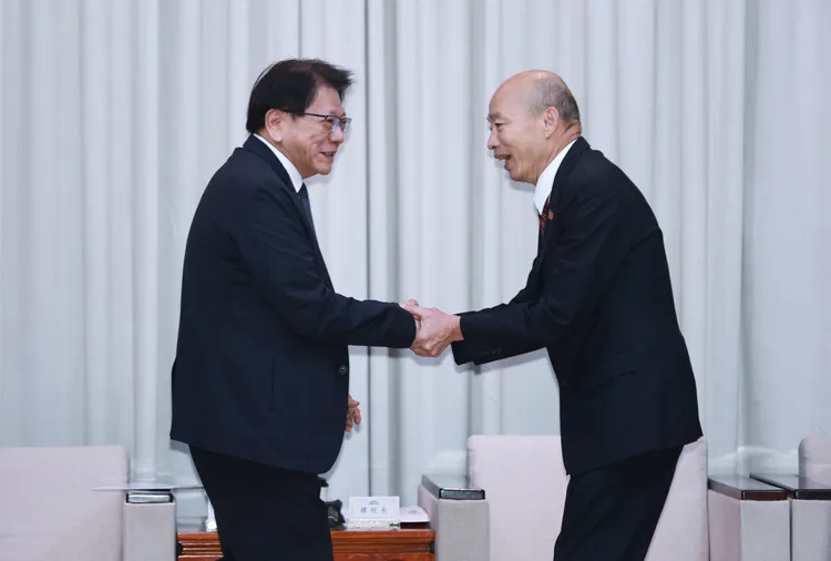 立法院長韓國瑜院長今日上午接見由總統府潘孟安秘書長。彭欣偉攝