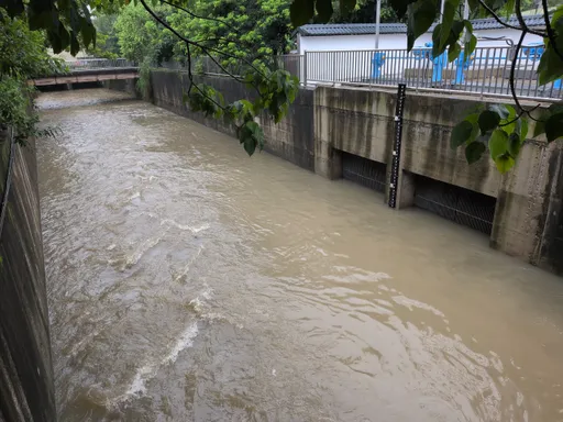 新北最大地下滯洪池啟用！7.19億元整治東門溪　侯友宜：終結鶯桃淹水惡夢